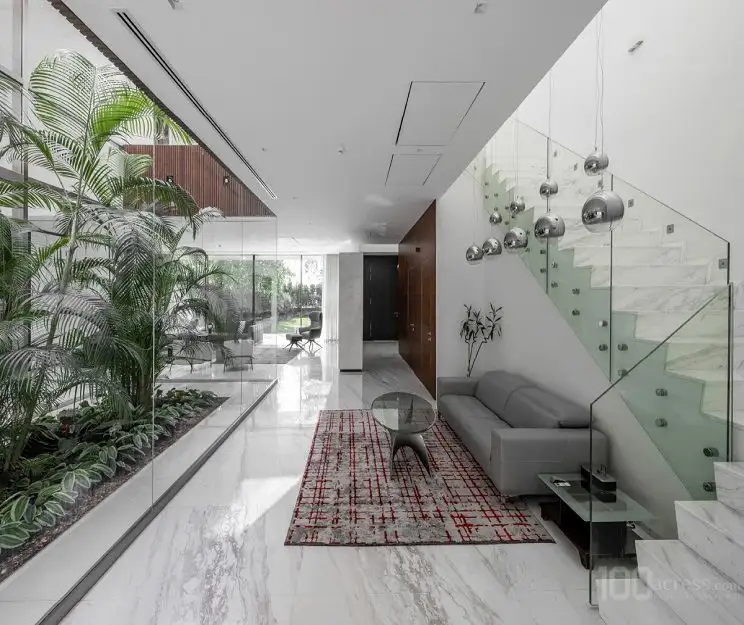 Central Park Farmhouse Visual 5